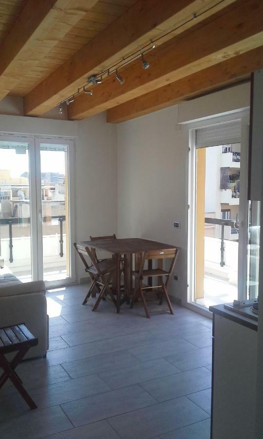 Monolocale Sonnino Villa Cagliari Buitenkant foto